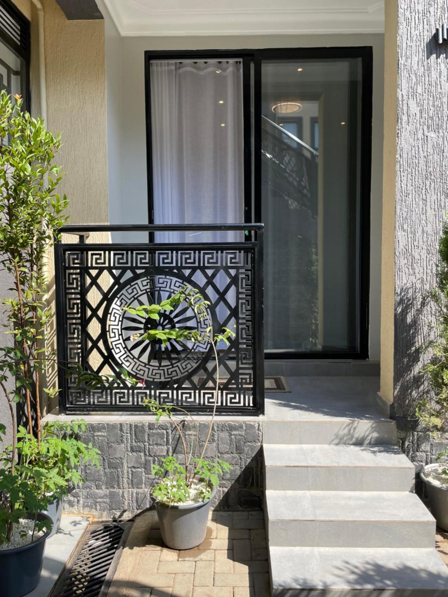 The Nook Boutique Bed & Breakfast Kampala Exterior photo